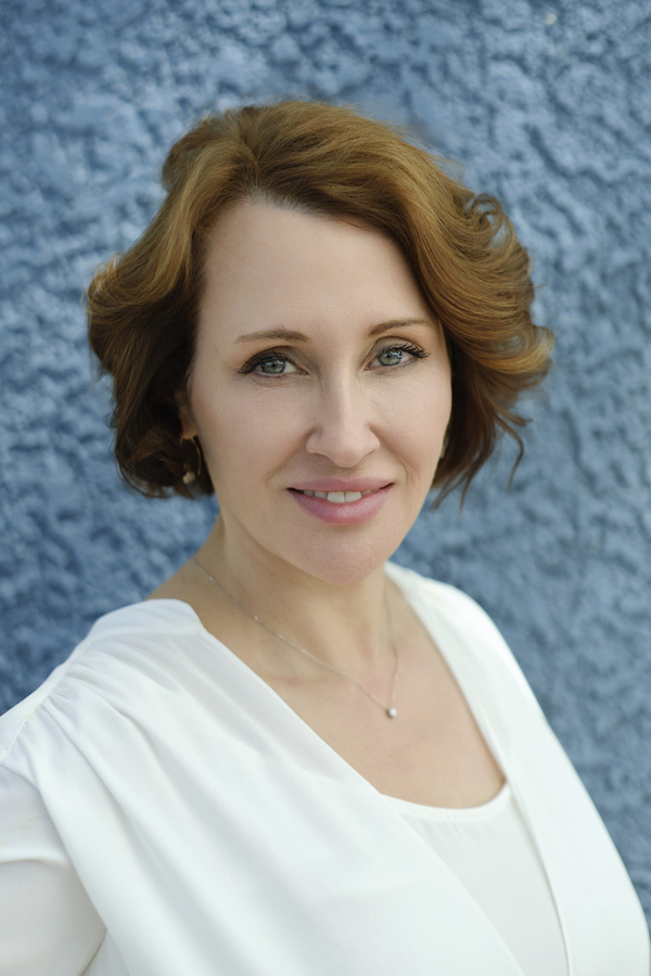 staff_portrait_christy-1
